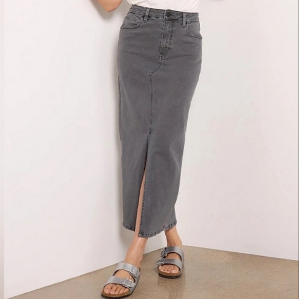 Kut from the Kloth Gray Midi Skirt